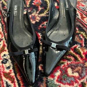 Vaneli kitten heels